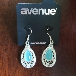 Avenue, blue gem, silver earrings
